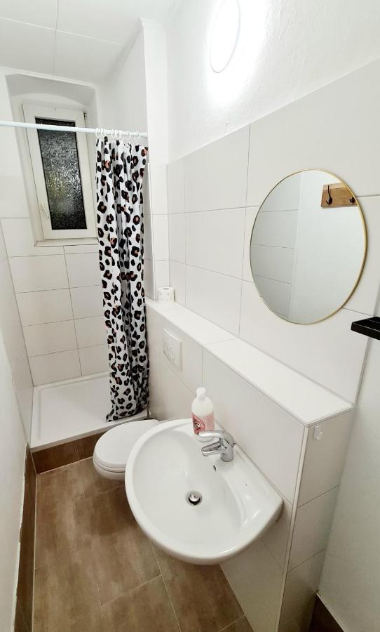 Elena Flat Sonnenblumen Duisburg Zentrum 외부 사진